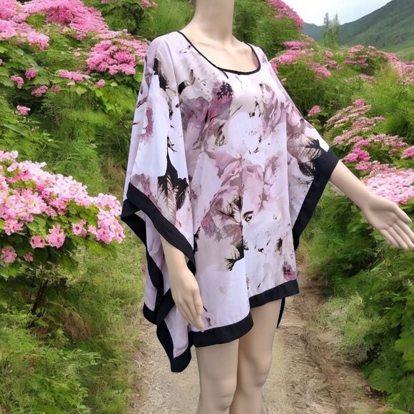 Pink Floral Black Border Blouse Poncho Beach Coverup Batwings Top Sz 18-20 - Picture 1 of 8